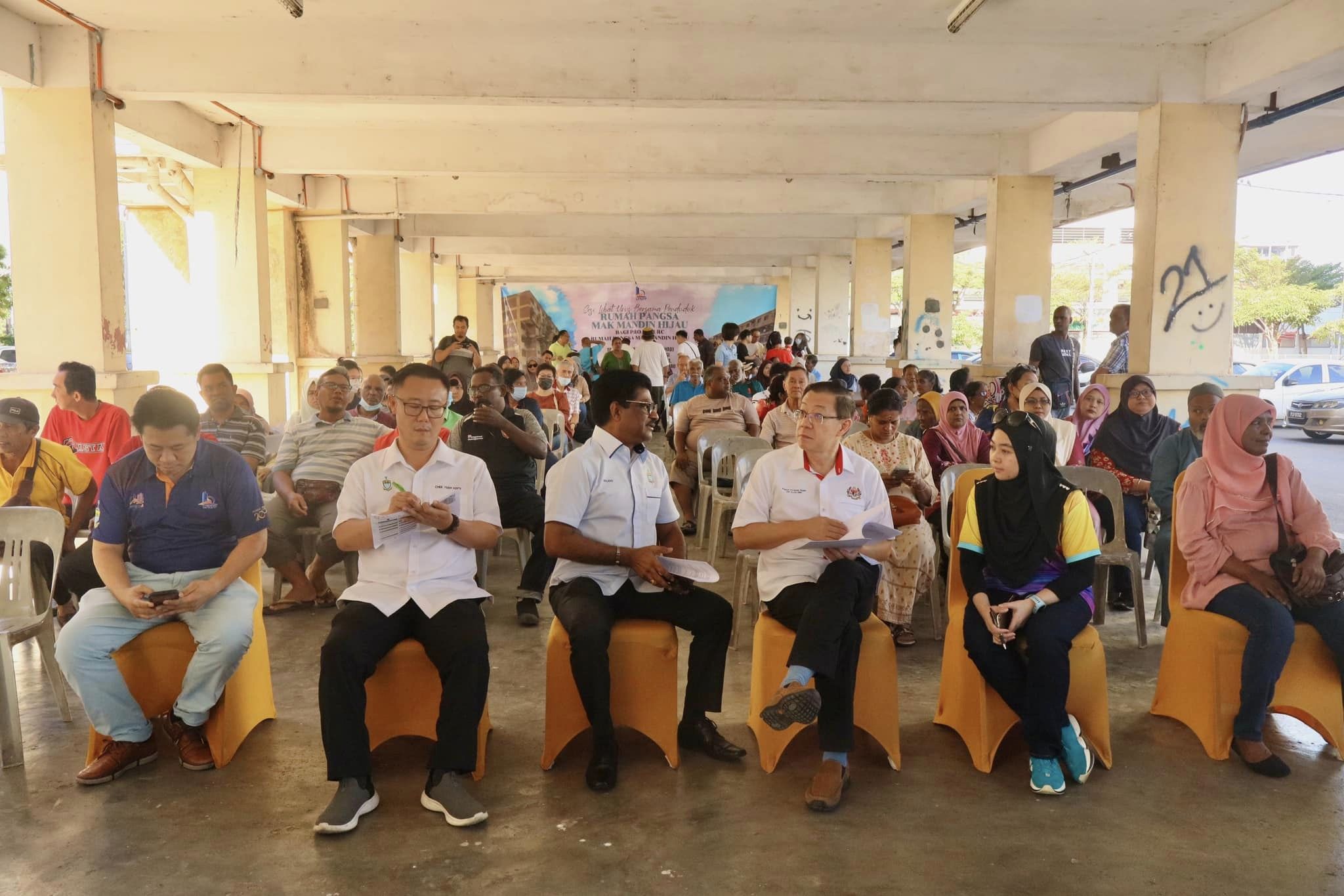 Sesi Libat Urus bersama Penduduk Rumah Pangsa Mak Mandin Hijau Bagi Pembangunan Projek Pembaharuan Semula Bandar (URC) Mak Mandin