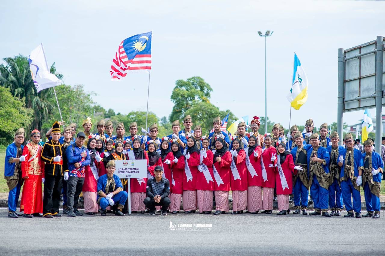 Perbarisan dan Perarakan Kontinjen Lembaga Perumahan Negeri Pulau Pinang (LPNPP) serta Pembukaan Reruai LPNPP sempena Sambutan Hari Kebangsaan ke-68 Peringkat Negeri Pulau Pinang Tahun 2025 bertemakan Malaysia Madani : Rakyat Disantuni bertempat di Perkarangan Stadium Batu Kawan, Seberang Perai Selatan (SPS), Pulau Pinang.