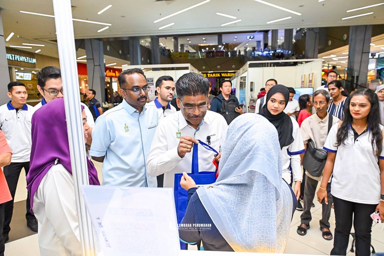 Hari pertama Ekspo Rumah MutiaraKu Dan Hartanah Pulau Pinang 2025 bertempat di Mydin Bukit Mertajam, Seberang Perai Tengah.