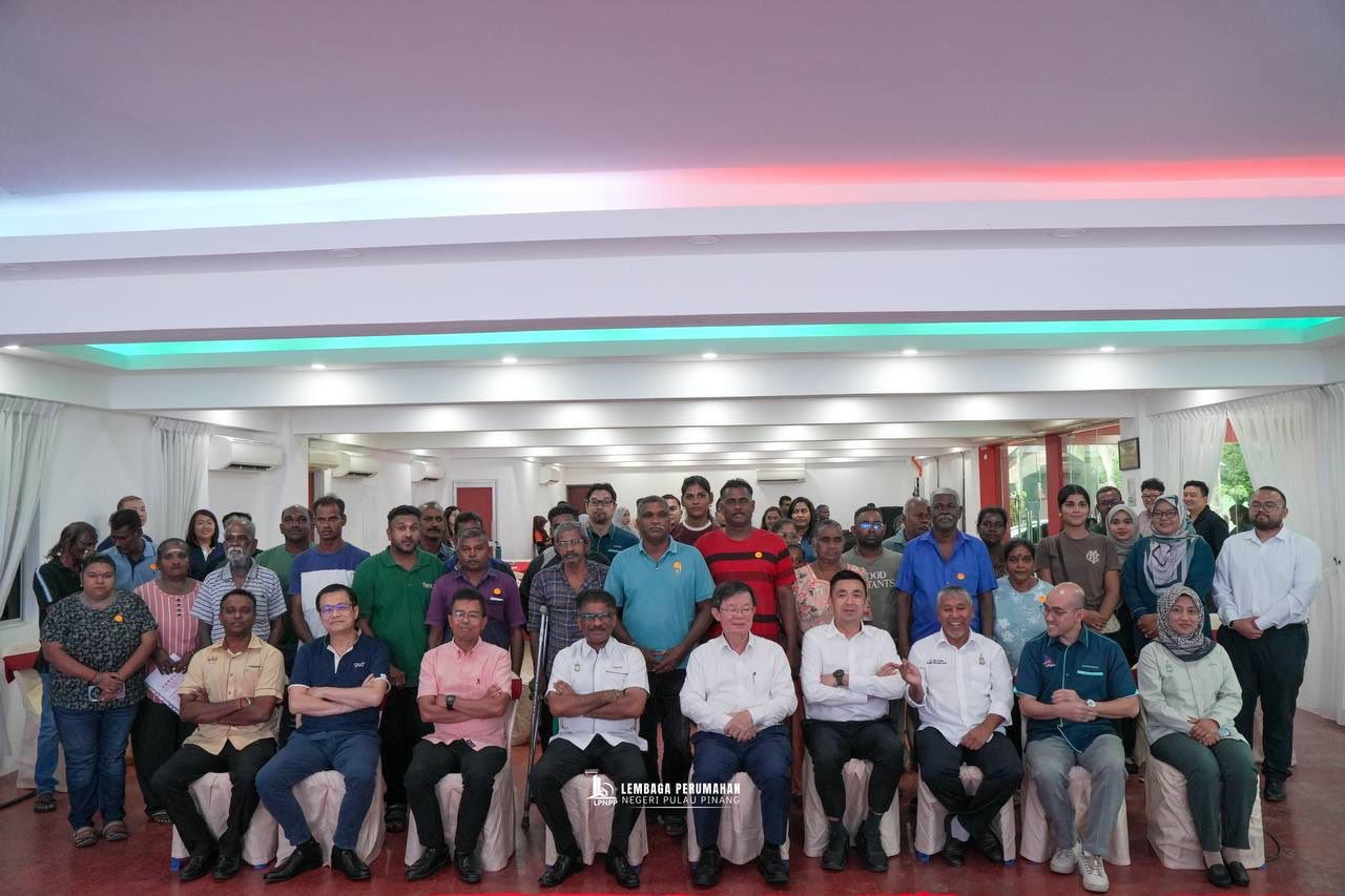 Majlis Menandatangani Perjanjian Penyelesaian (Settlement Agreement) bersama Penduduk Ladang Sungai Kechil bagi Cadangan Pembangunan Rumah MutiaraKu (RMKu) Sungai Kechil bertempat di Dewan Serbaguna Awana, Nibong Tebal, Pulau Pinang.