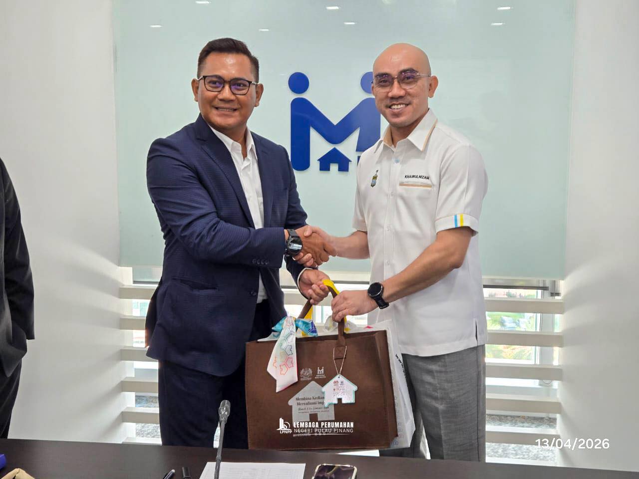 Mesyuarat Penyelarasan Cadangan Projek Pembangunan Bandar Mini Teluk Kumbar oleh Perbadanan PR1MA Malaysia bertempat di Bilik Mesyuarat DGCOO, Perbadanan PR1MA Malaysia, Selangor.