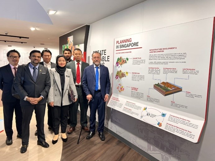 Lawatan Kerja Delegasi Kerajaan Negeri ke Kementerian Pembangunan Negara/Ministry of National Development (MND) dan Lembaga Perumahan & Pembangunan Singapura/Singapore Housing and Development Board (HDB).