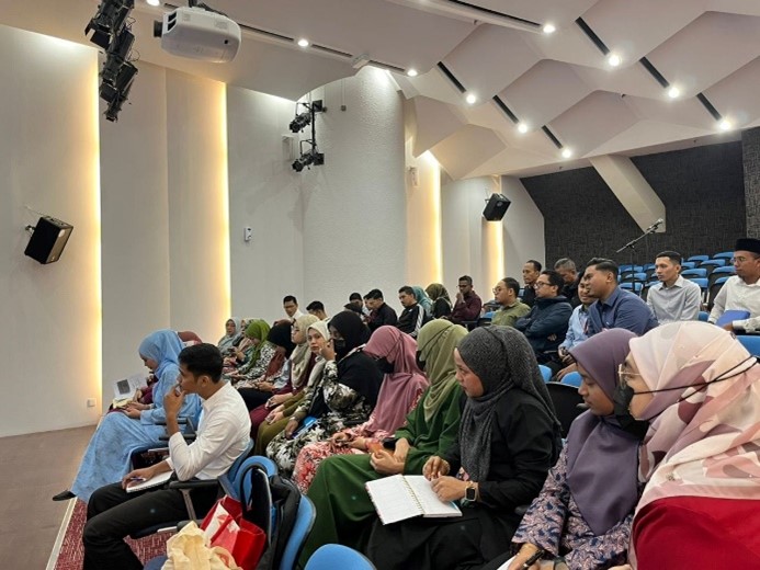Ceramah Ibrah Ramadhan Ustaz tanya, Ustaz Jawab? bersama Ustaz Mohd Hanif bin Omar @ Wahab Ketua Penolong Pengarah Bahagian Dakwah, Jabatan Hal Ehwal Agama Islam Pulau Pinang (JHEAIPP).